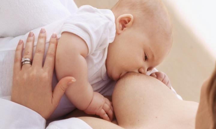 A breastfeeding checklist: are you nursing correctly?