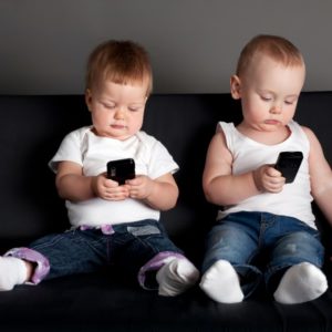 KIDS AND SMARTPHONES
